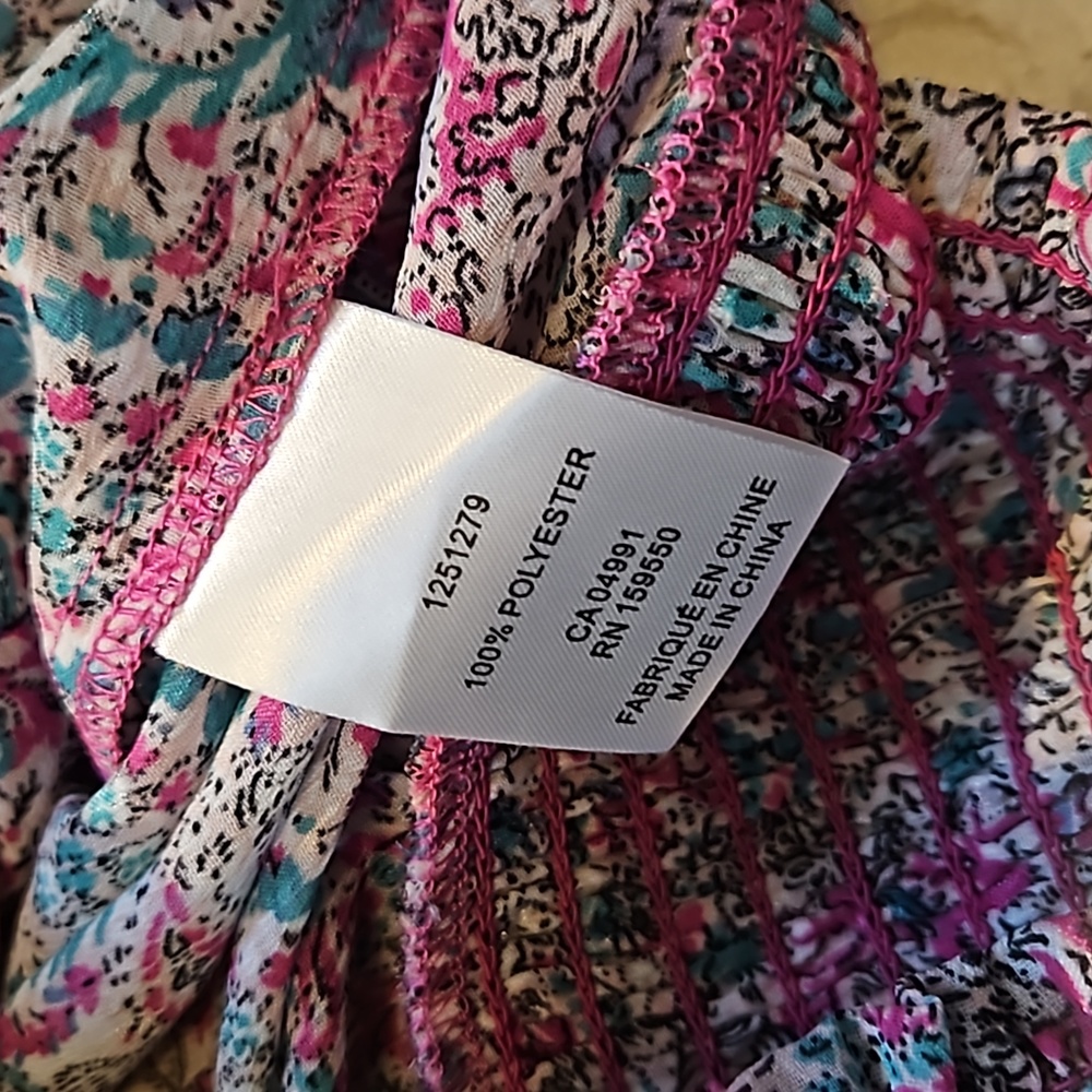 Women's size small blouse - Picture 6 of 7